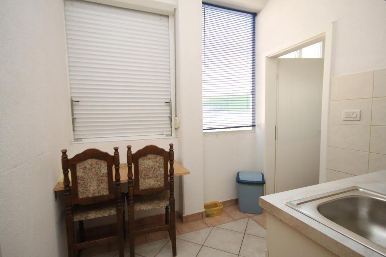 Apartments With A Parking Space Makarska - 6693 Luaran gambar