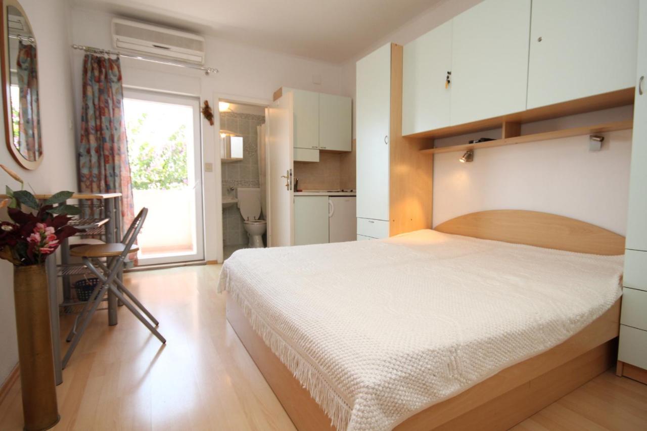 Apartments With A Parking Space Makarska - 6693 Luaran gambar