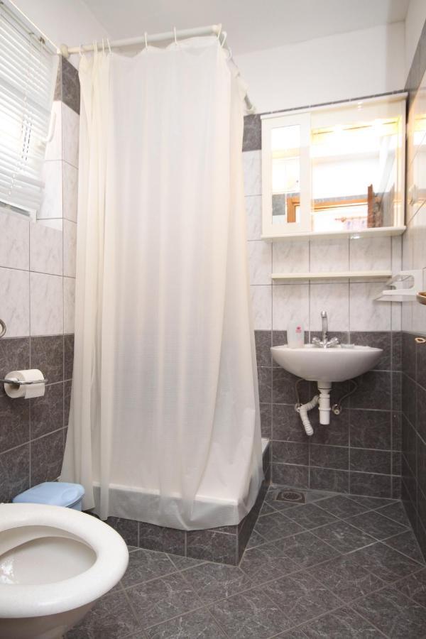 Apartments With A Parking Space Makarska - 6693 Luaran gambar