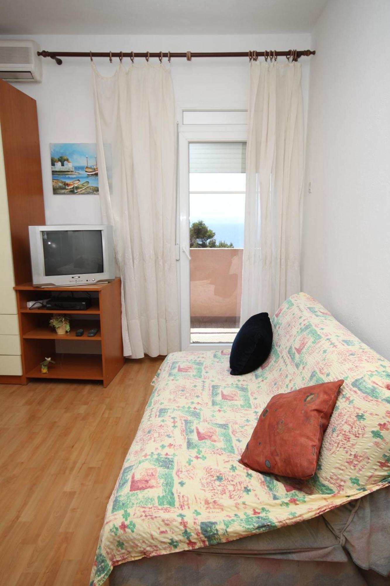 Apartments With A Parking Space Makarska - 6693 Bilik gambar