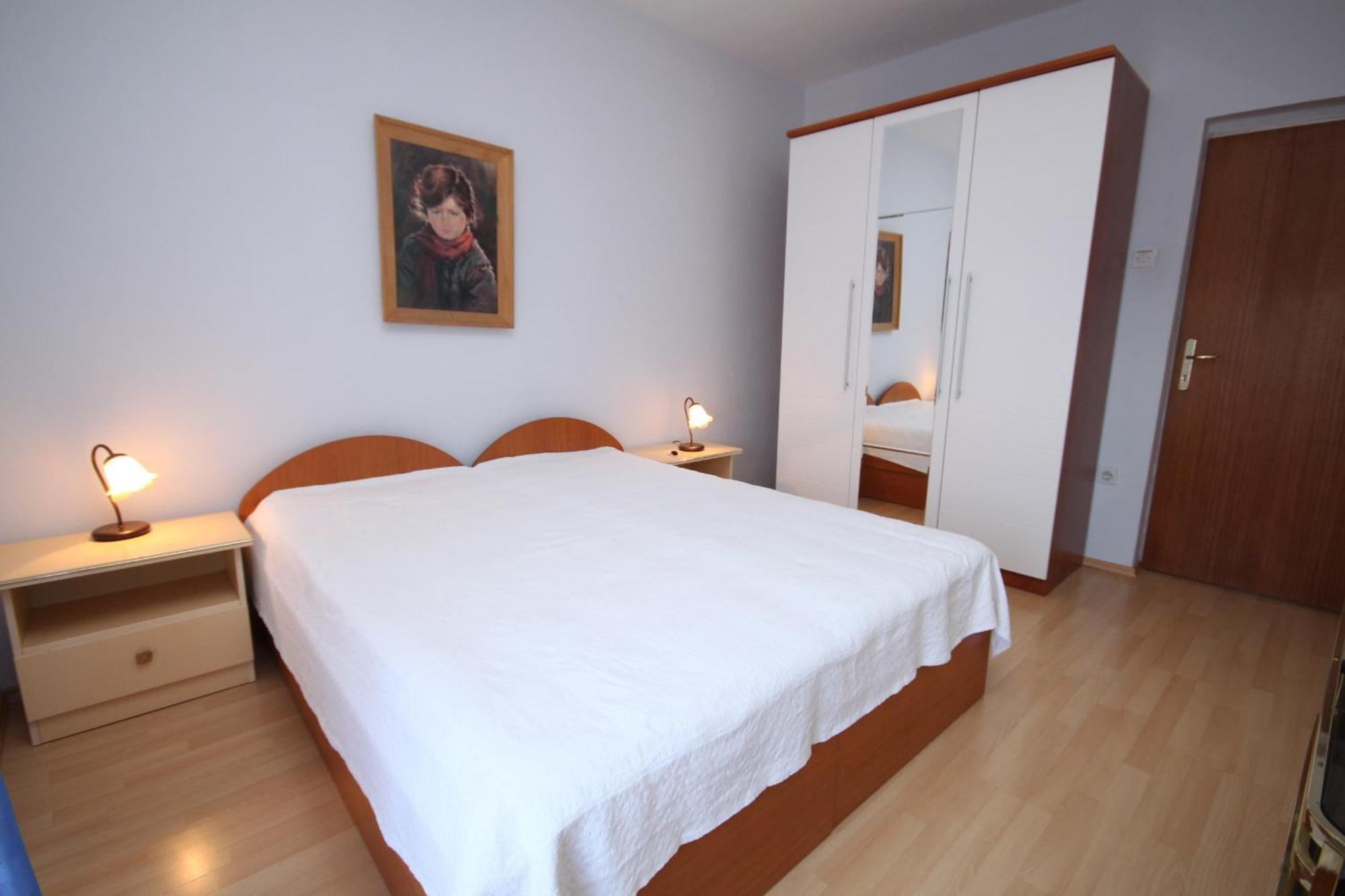 Apartments With A Parking Space Makarska - 6693 Bilik gambar
